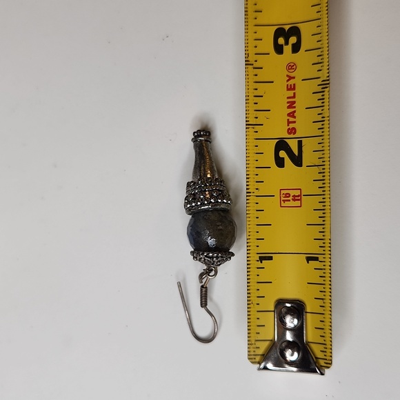 Labradorite | Drop Dangle | Silver Earrings - Picture 3 of 3